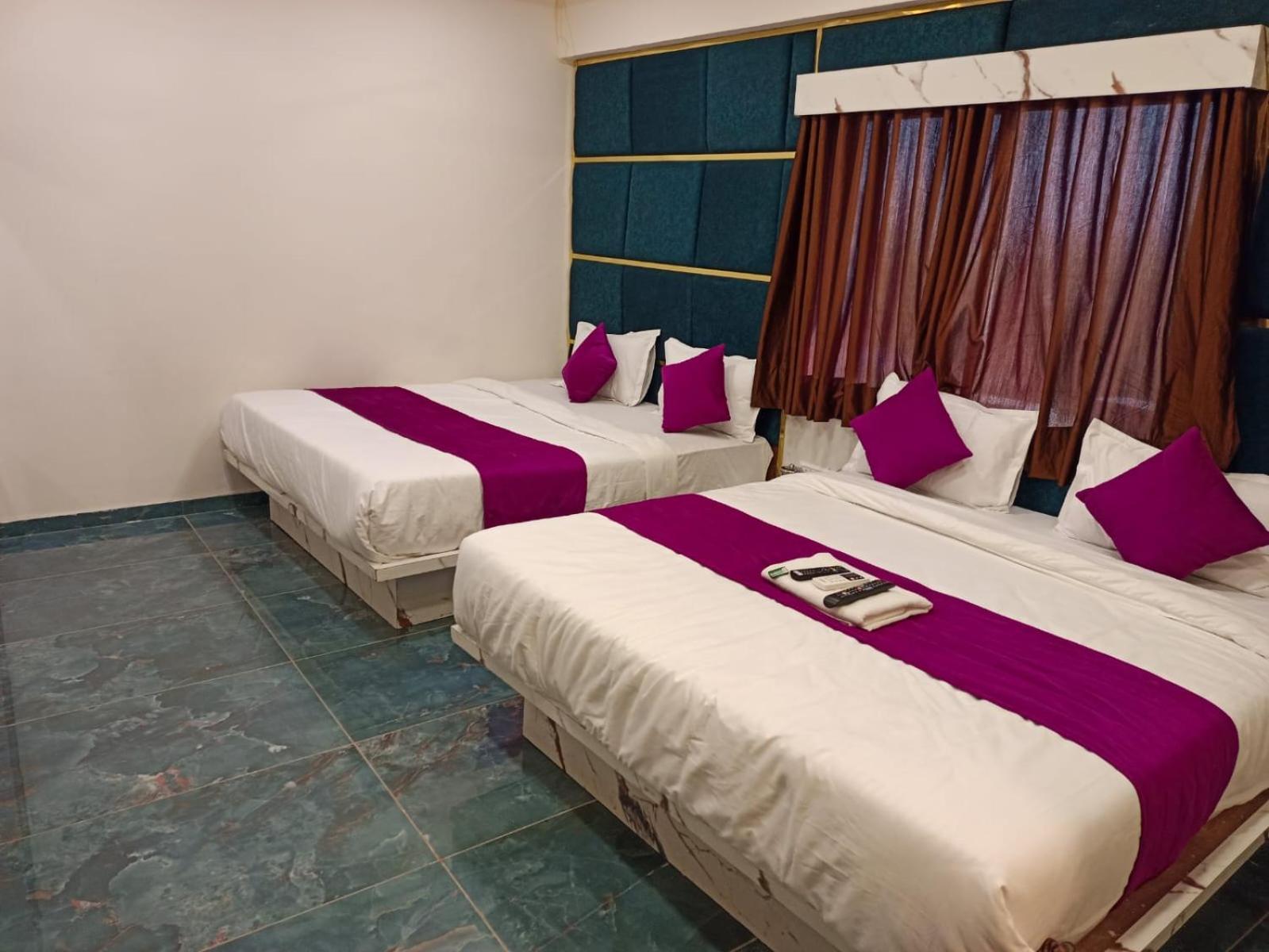 Hotel Karnavati Ахмедабад Екстер'єр фото